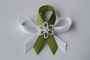 3-svatební vývazek bílo-olivově zelený s bílou kytičkou